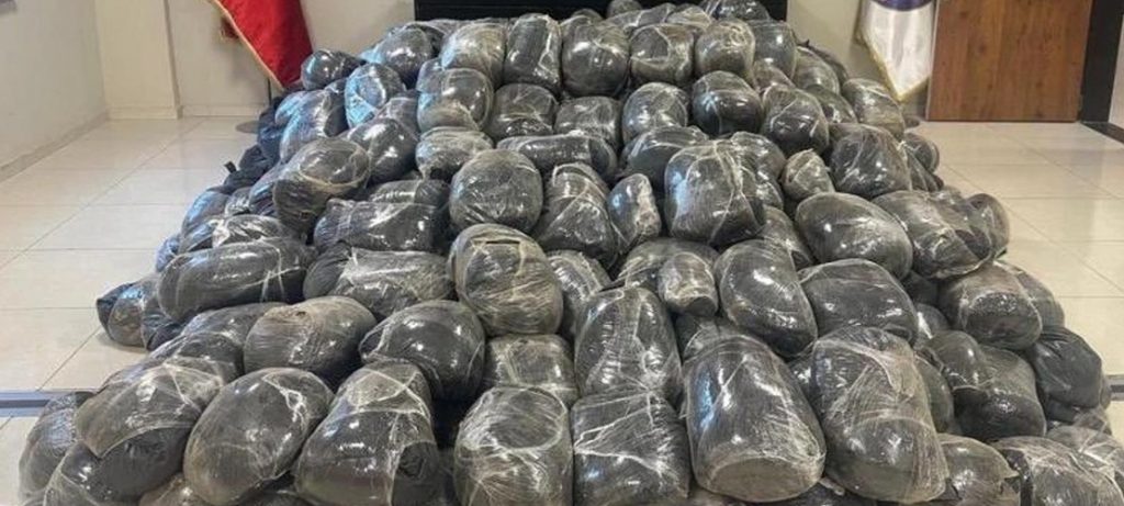 Van’da binlerce kişiyi zehirleyecek uyuşturucu ele geçirildi