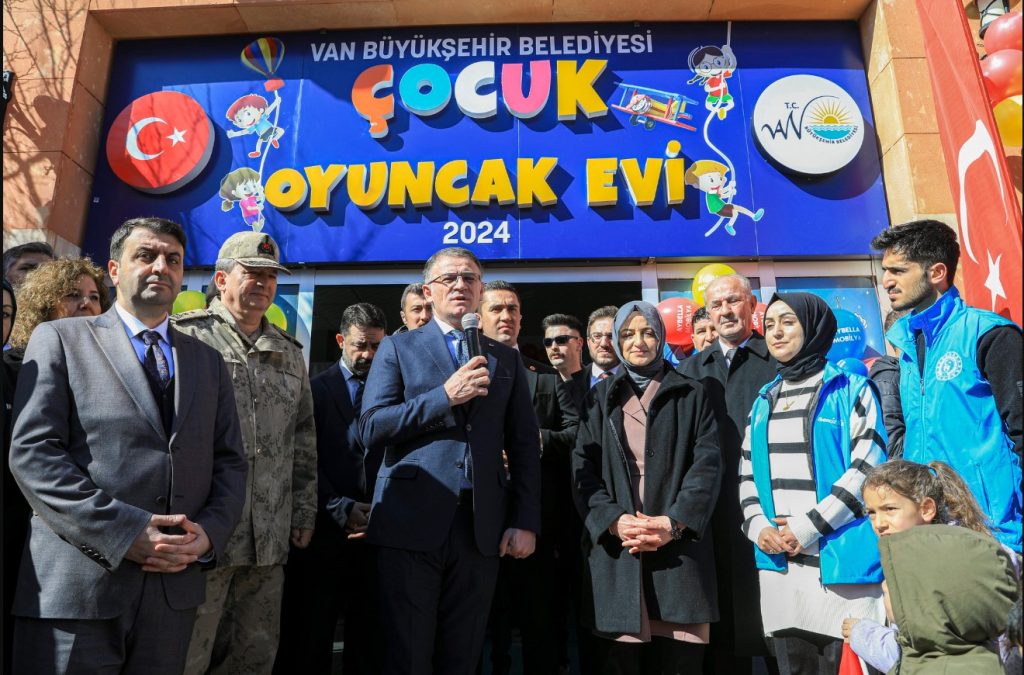 Van’ın İlk Oyuncak Evi Açıldı