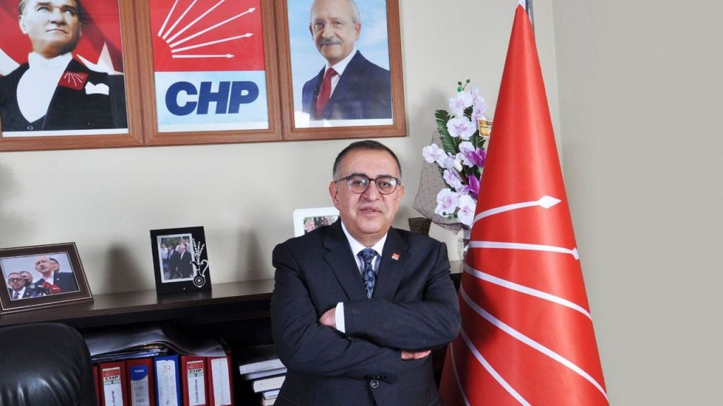 CHP Van İl Başkanı Seracettin Bedirhanoğlu, “Halkın iradesi yok sayılıyor”