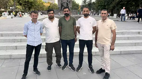 Van’da işten çıkarılan işçiler Ankara’da