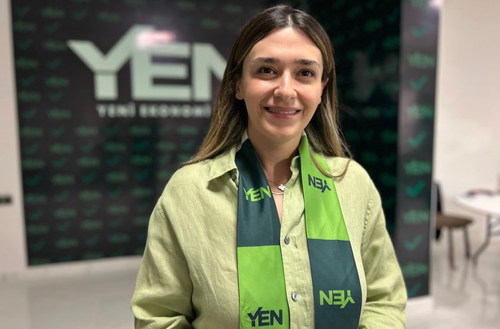 İREM BAYRAM: “VAN KAZANSIN, BARIŞ İÇİNDE BİR YARIŞ OLSUN”